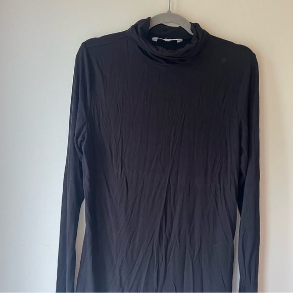 Cleo Black Long Sleeve Lightweight Turtleneck Top M Soft Stretch Rayon Blend - Picture 4 of 10